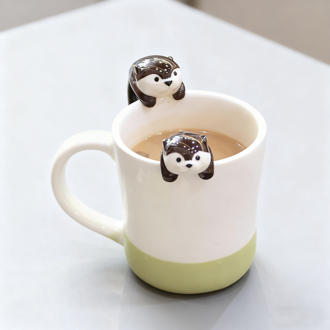 Mug en céramique avec anse loutre