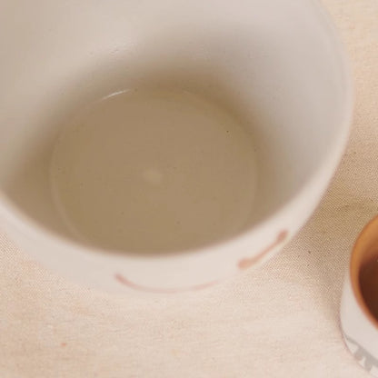 Mug en céramique fait à la main avec motif Petit Chat Espiègle