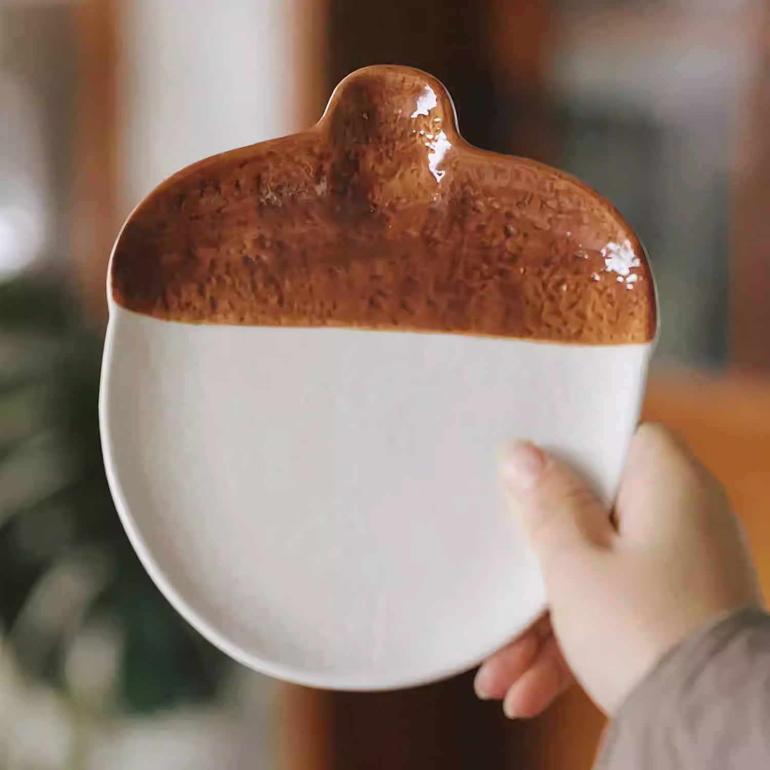 Tasse en céramique écureuil avec soucoupe gland