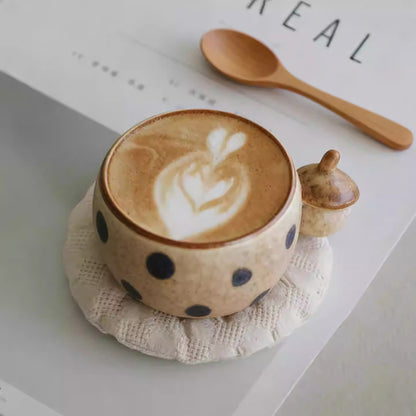 Tasse à café artisanale avec Anse en forme de gland