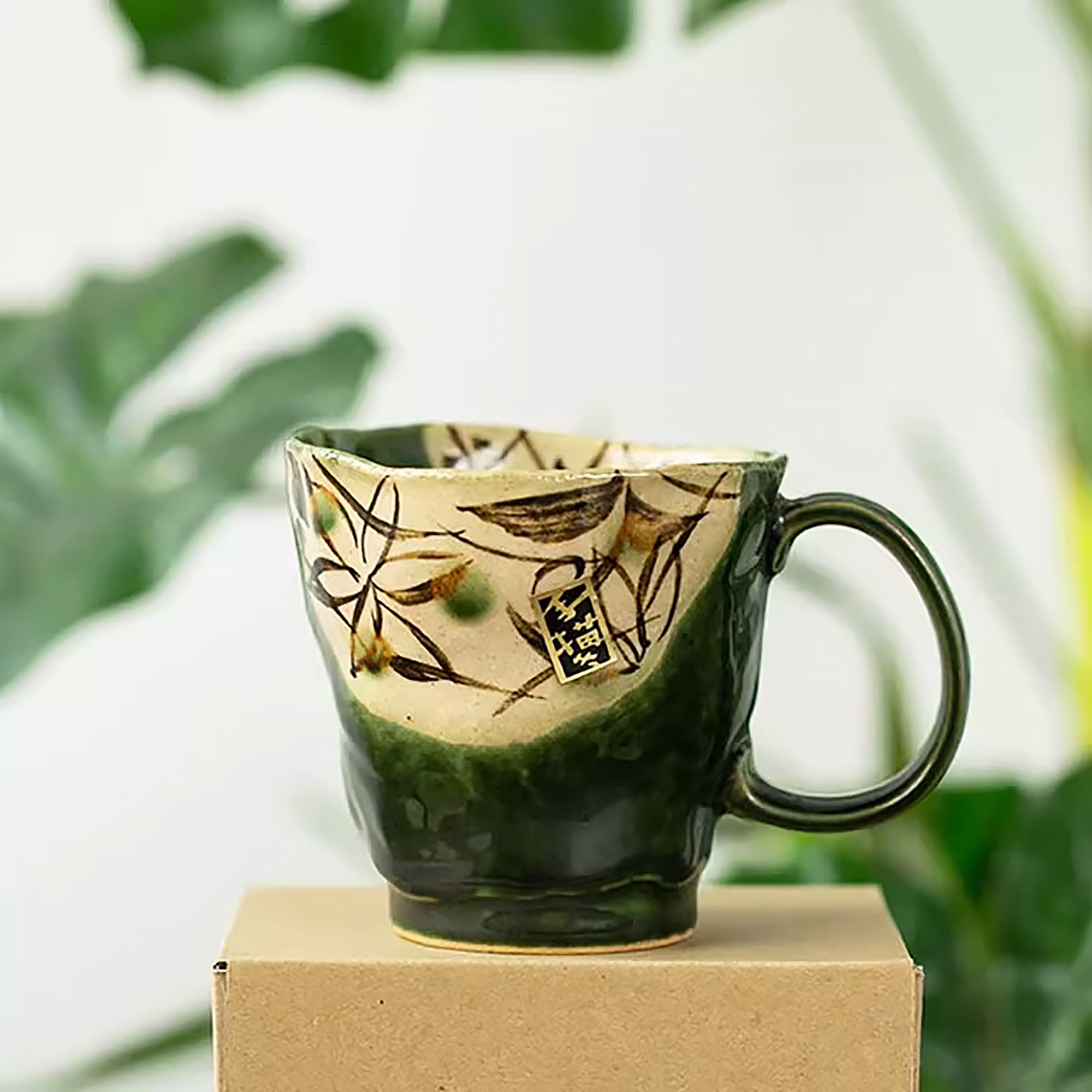 Mug en céramique Minoyaki vert rétro