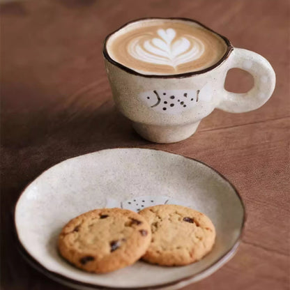 Tasse à café artisanale avec motif poisson