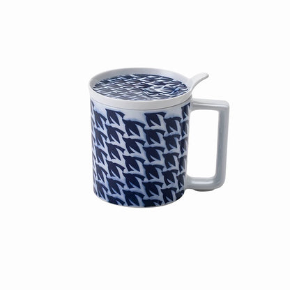 Mug en porcelaine Arita-yaki motif porte-bonheur