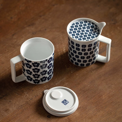 Mug en porcelaine Arita-yaki motif porte-bonheur
