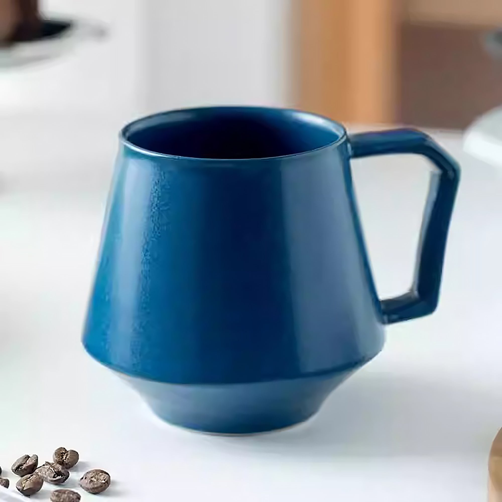 Mug en céramique Arita mate bleu profond