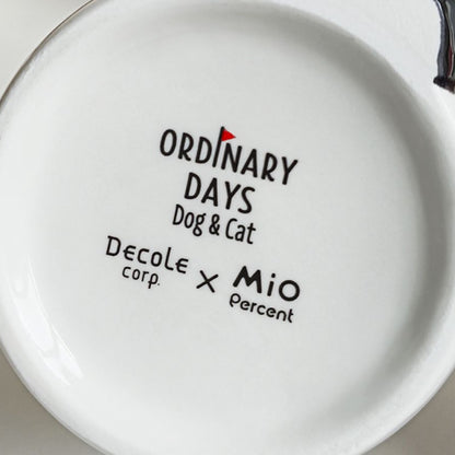 Mug en céramique avec chat en relief