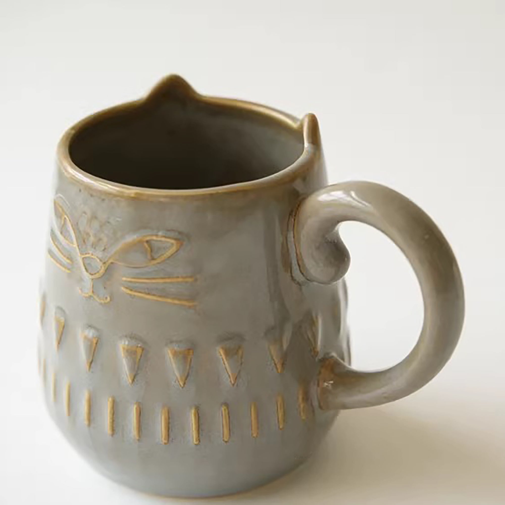 Mug en céramique DECOLE motif chat en relief