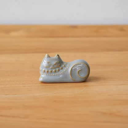 Mug en céramique DECOLE motif chat en relief