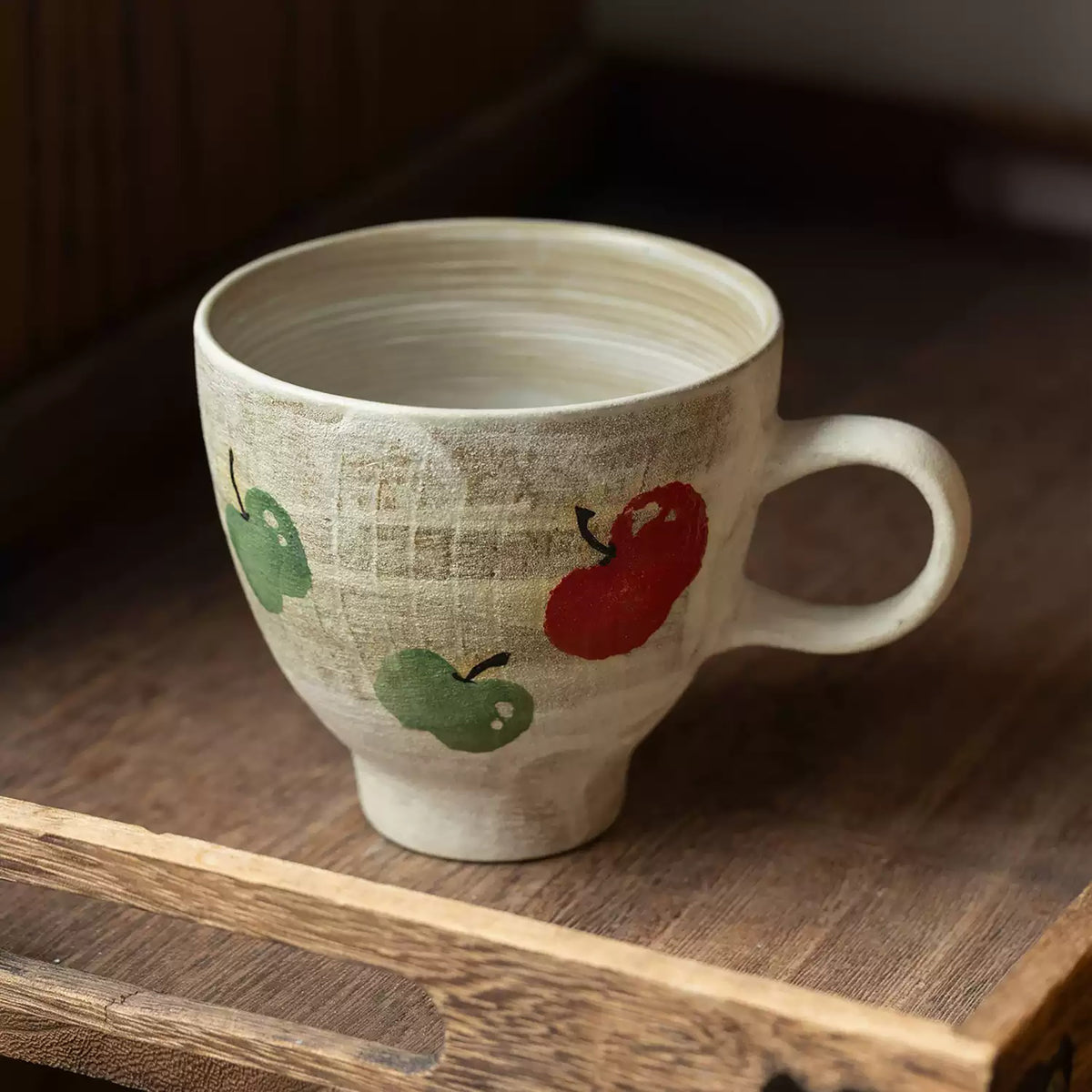 Mug  avec motif Pommes peintes à la main