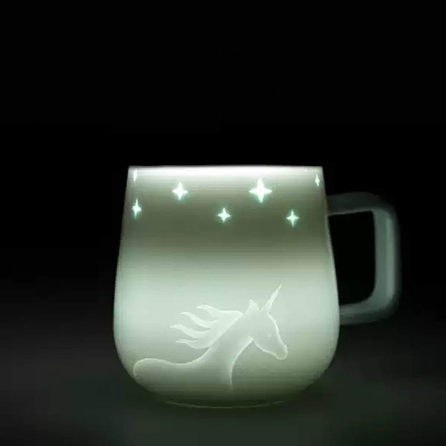 Mug en porcelaine ajourée translucide