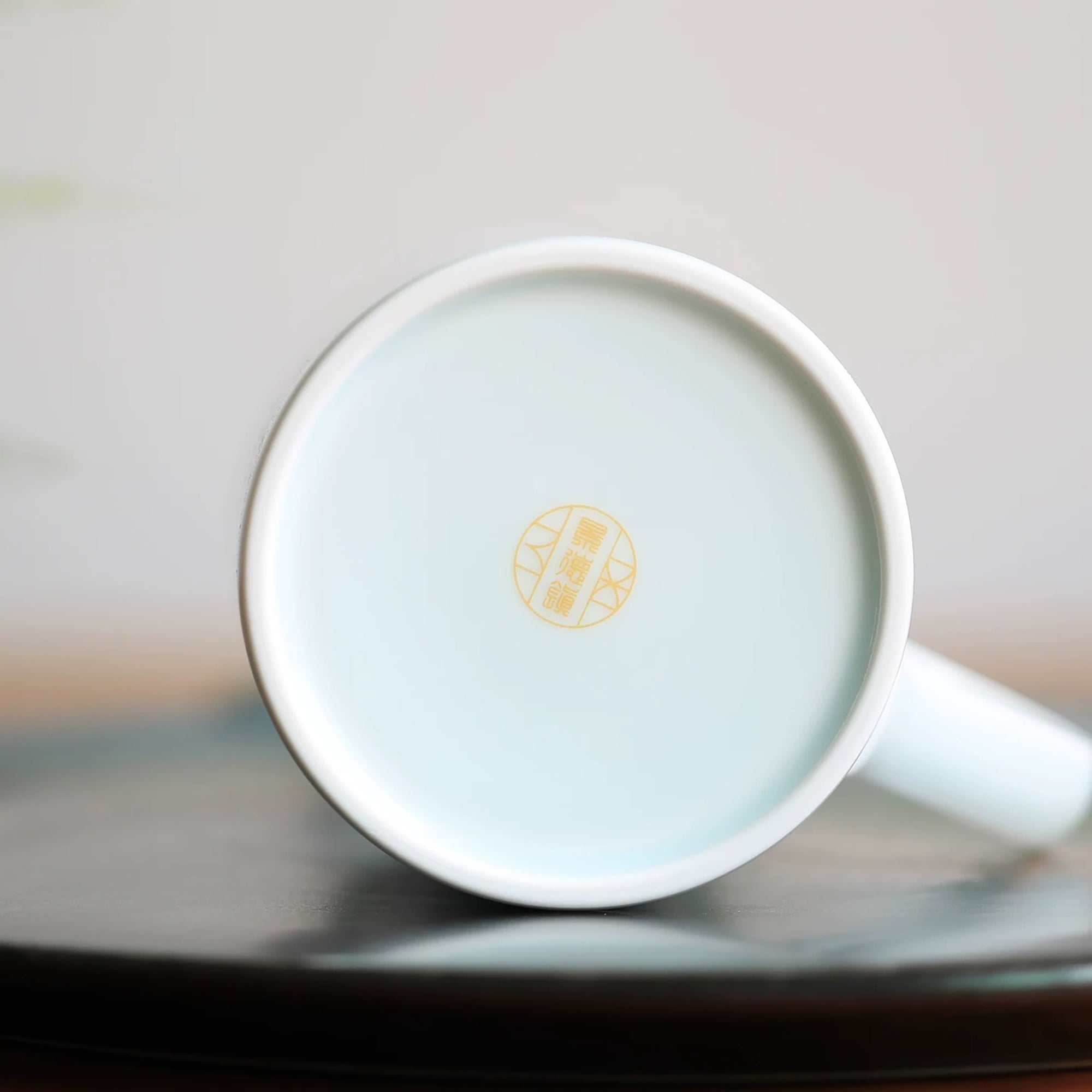 Mug en porcelaine style translucide avec motif nuage poétique