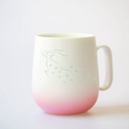 Mug en porcelaine style translucide avec motif cerf céleste