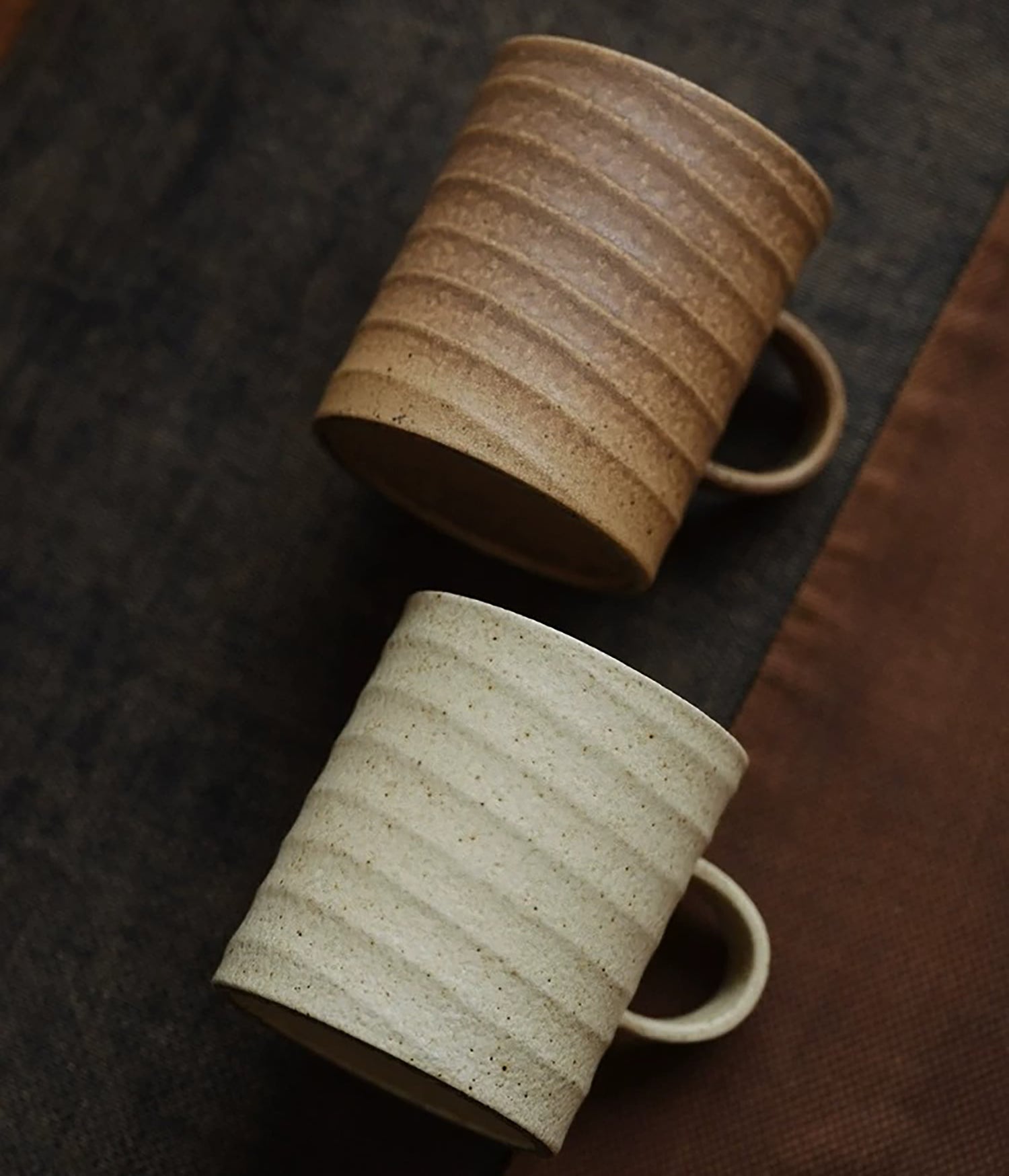 Mug en céramique émaillée effet four