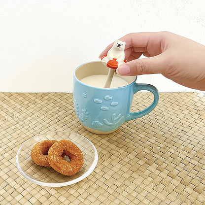 Mug en céramique avec cuillère animaux piscine