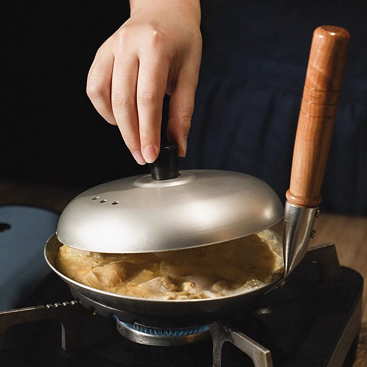 Poêle japonaise à manche vertical pour Oyakodon