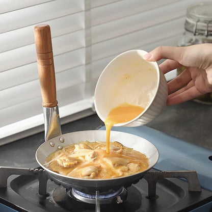 Poêle japonaise à manche vertical pour Oyakodon