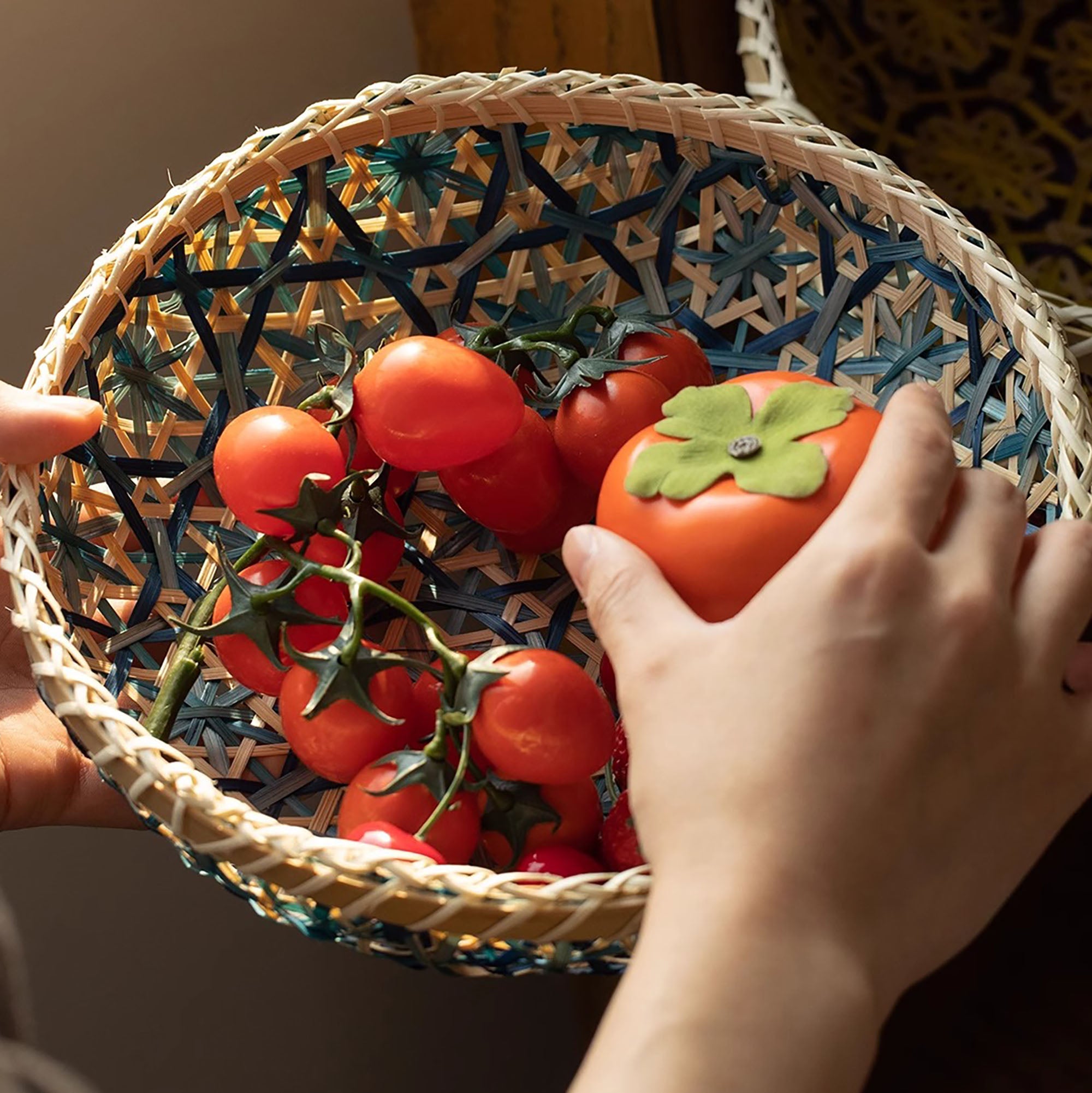 Panier rond en rotin fait main 