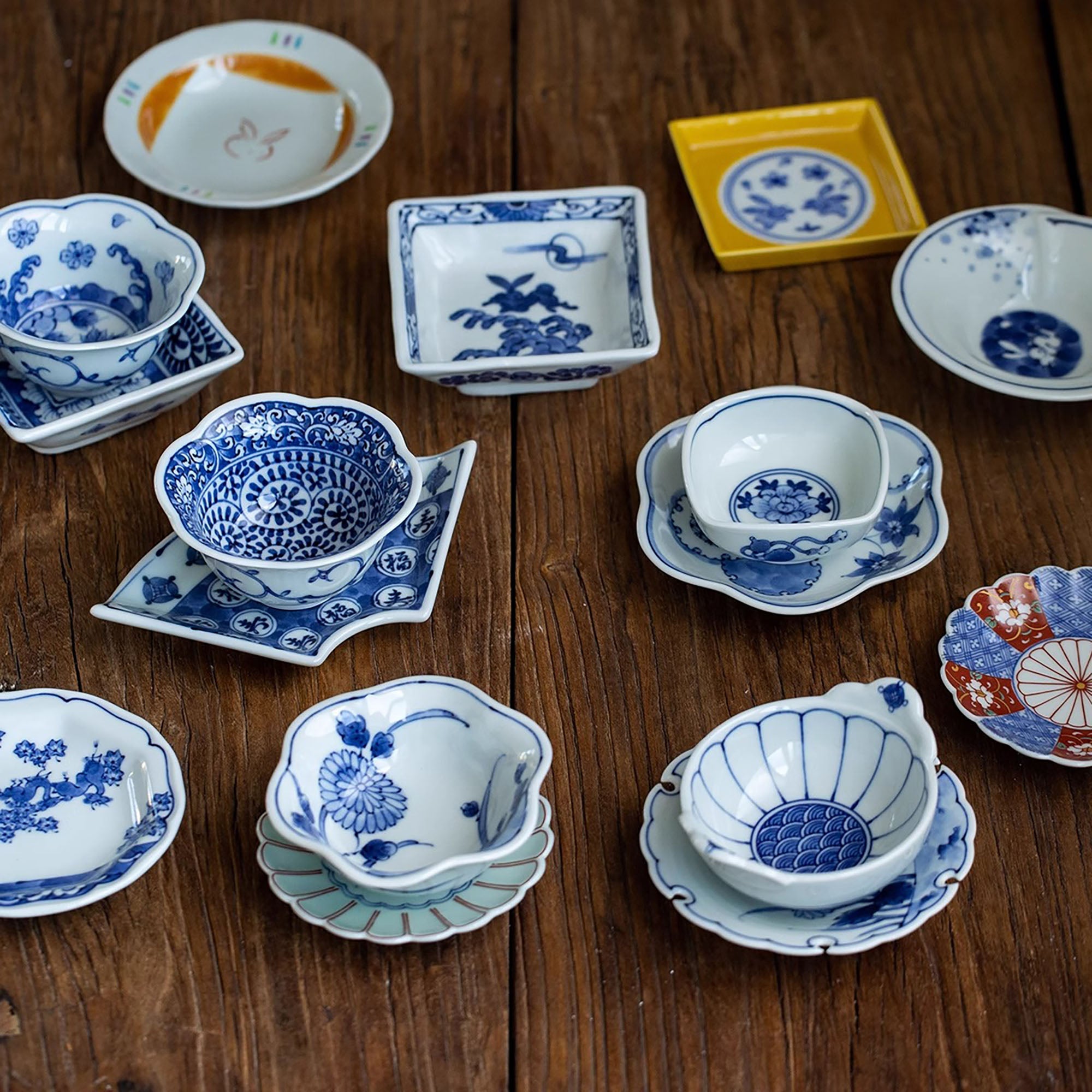 Petites assiettes en porcelaine d’Arita