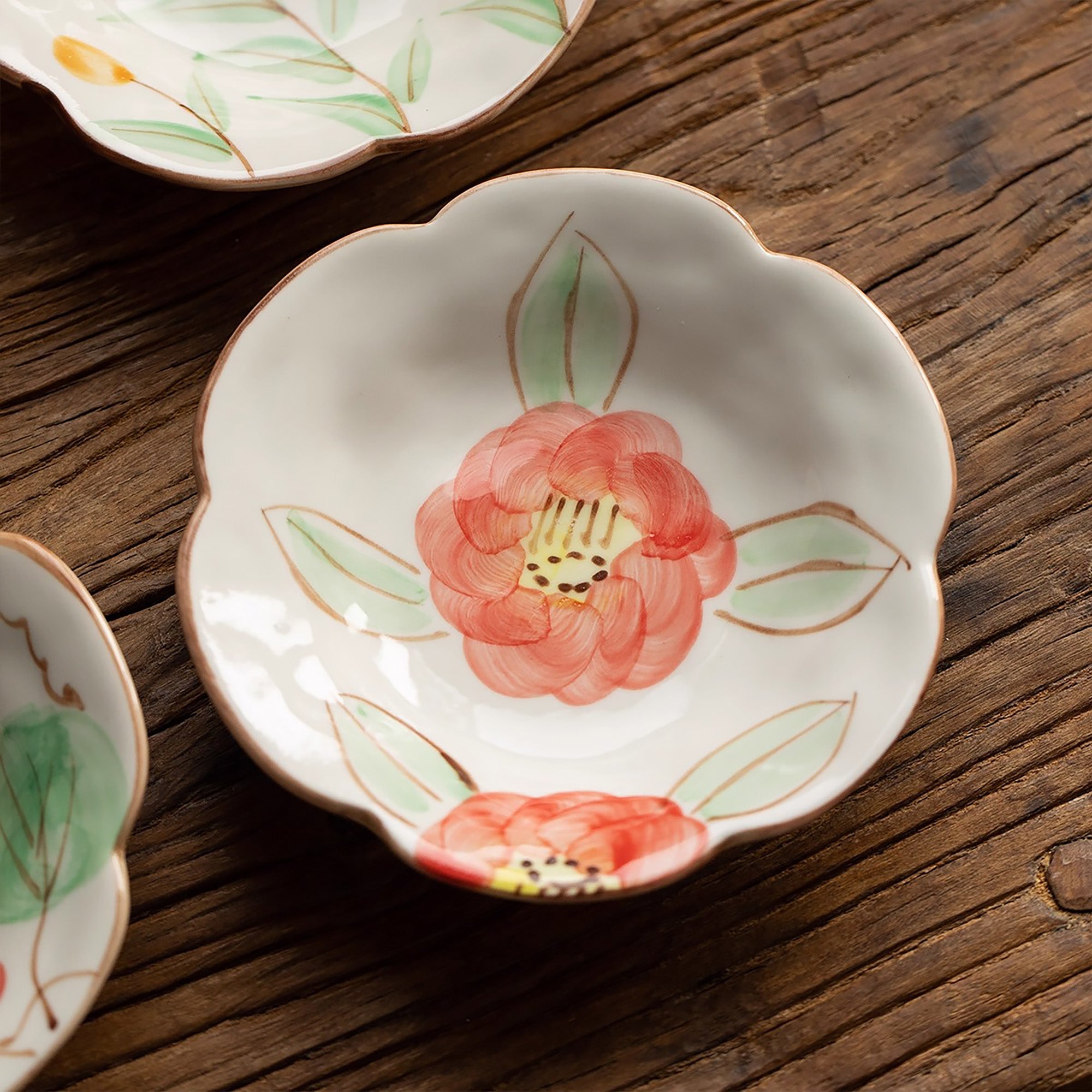 Petite assiette en céramique Minoyaki en forme fleur