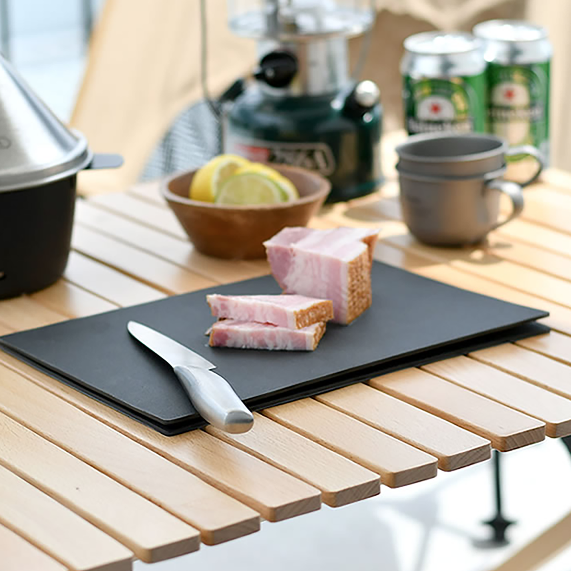 Planche à découper pliable en résine