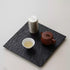 Plateau en bois carbonisé style wabi-sabi