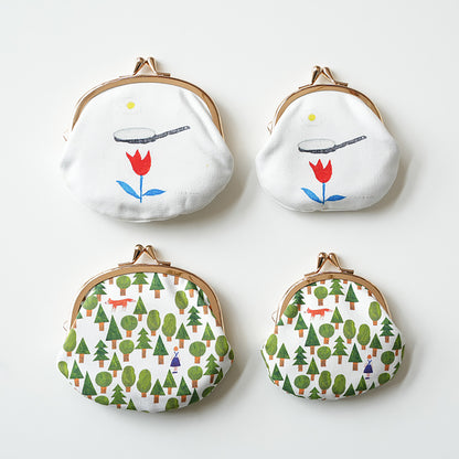 Pochette à fermoir illustrée par Nishi Shuku