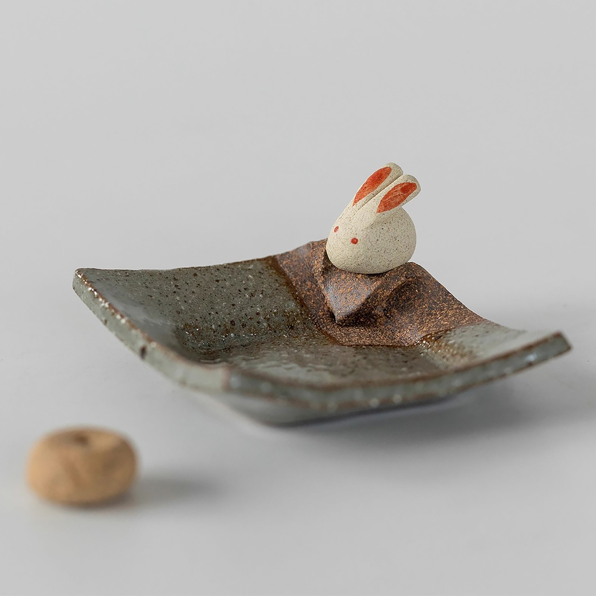 Porte-encens en céramique artisanale Setoyaki