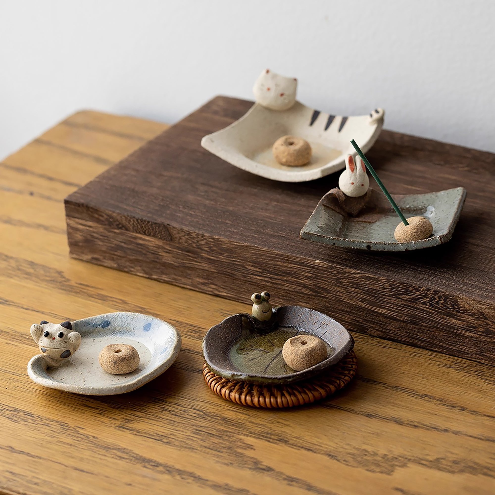 Porte-encens en céramique artisanale Setoyaki