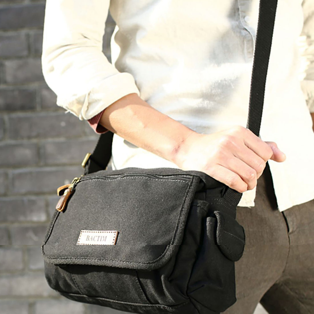 SAC HOMME avec bandoulière