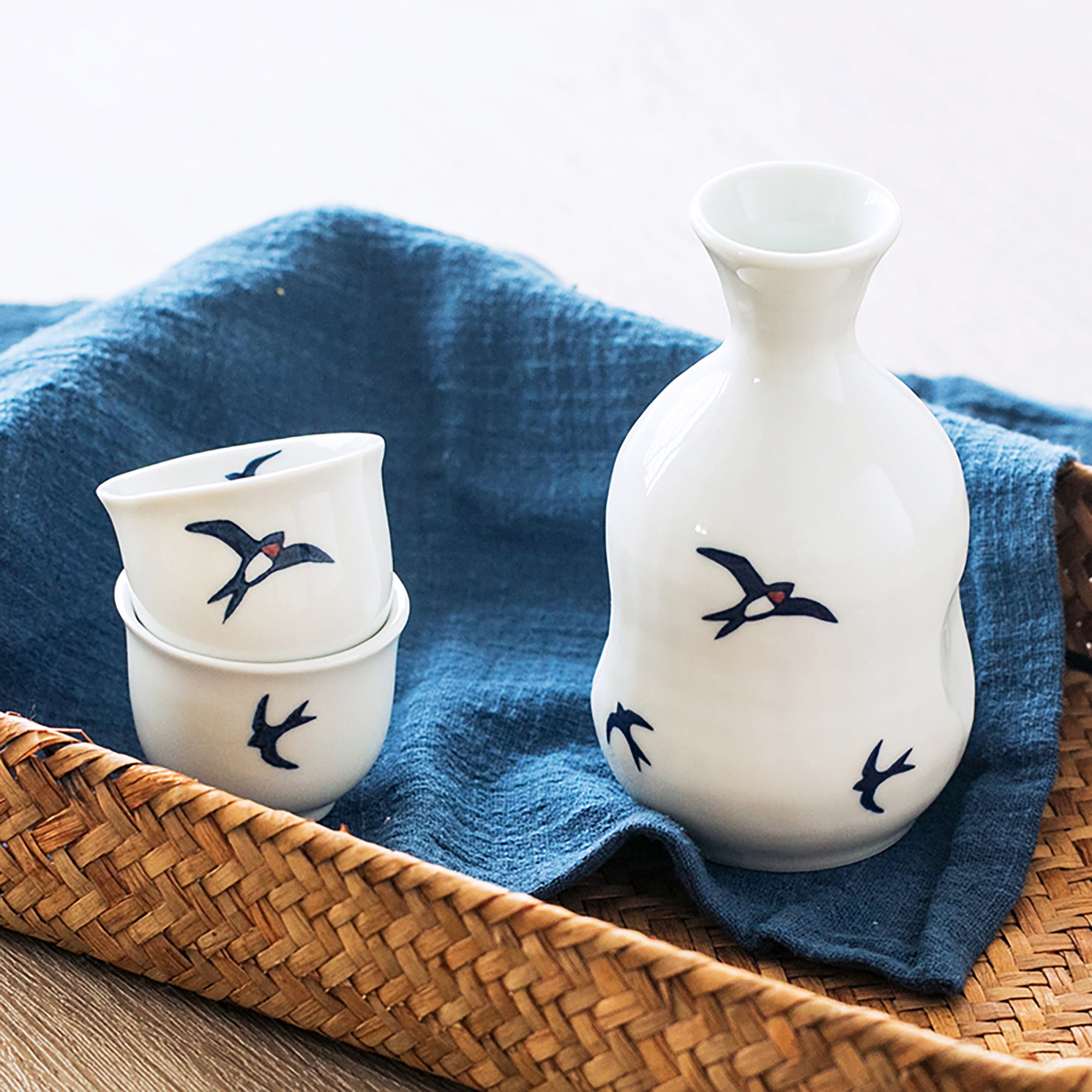 SERVICE à SAKE avec motif HIRONDEL