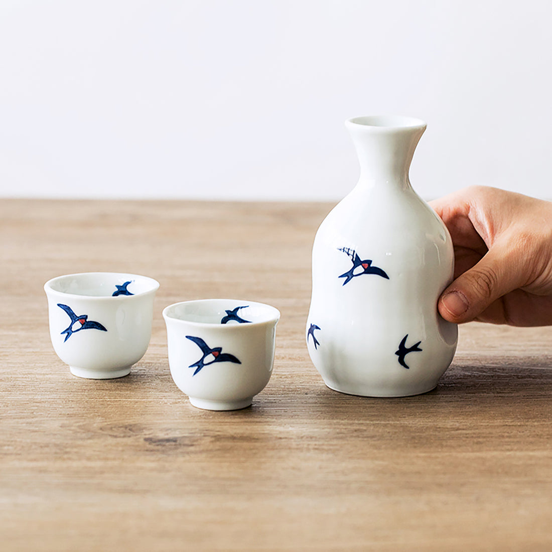 SERVICE à SAKE avec motif HIRONDEL