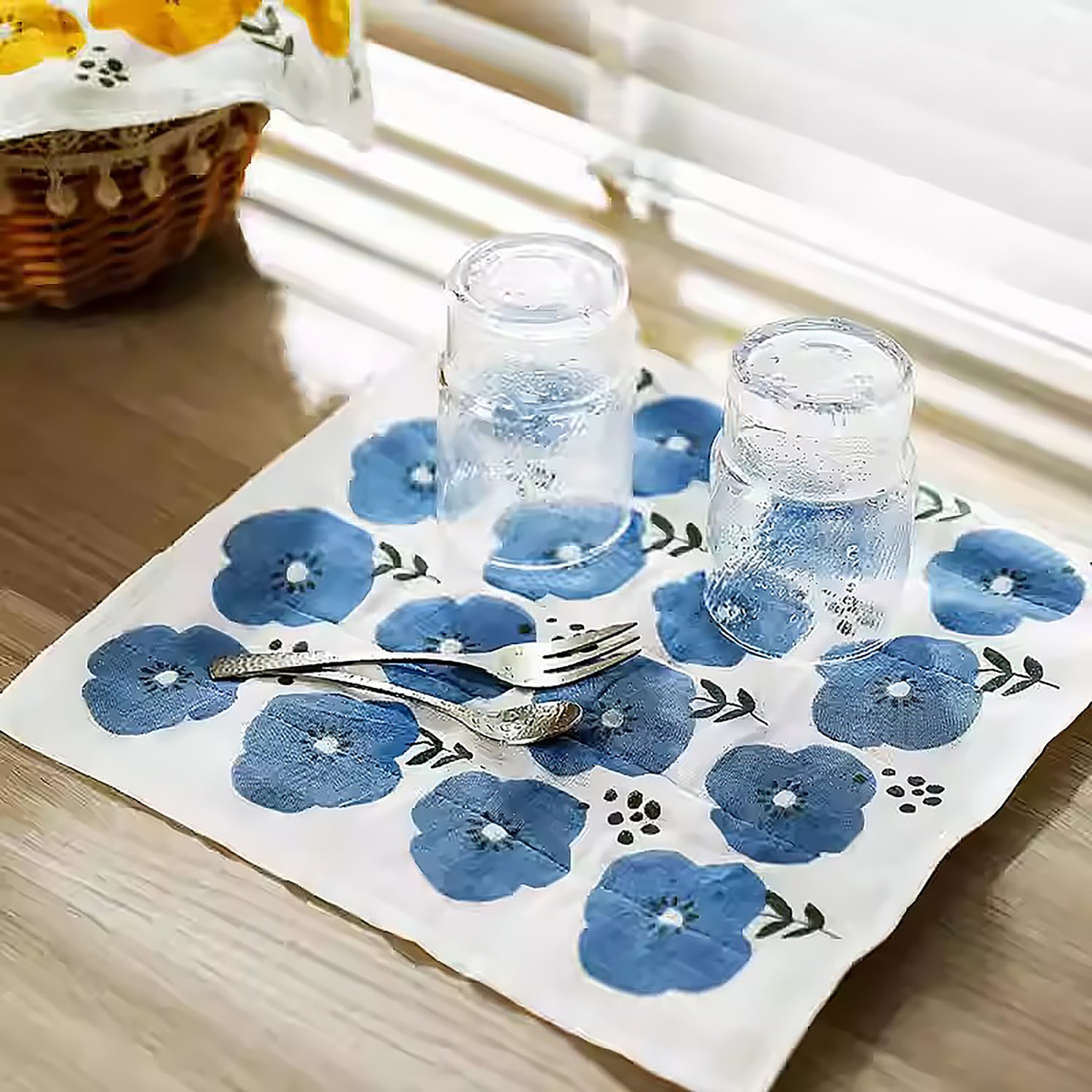 Serviette multi-usages IZAWA à motif floral