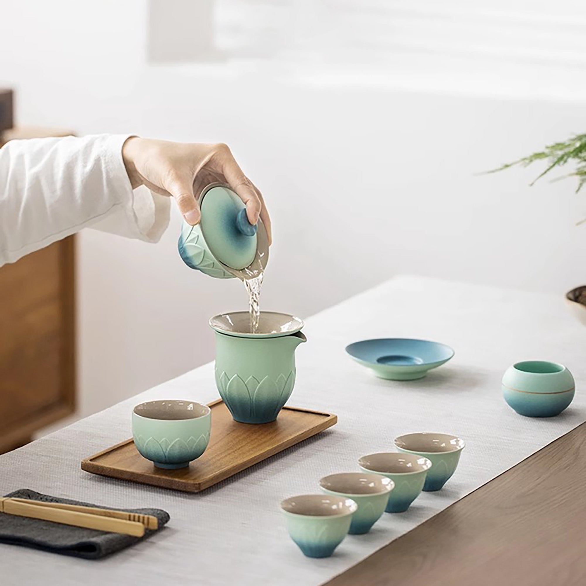 Service à thé Gongfu &quot; Fleur de Lotus &quot; en porcelaine de Jingdezhen