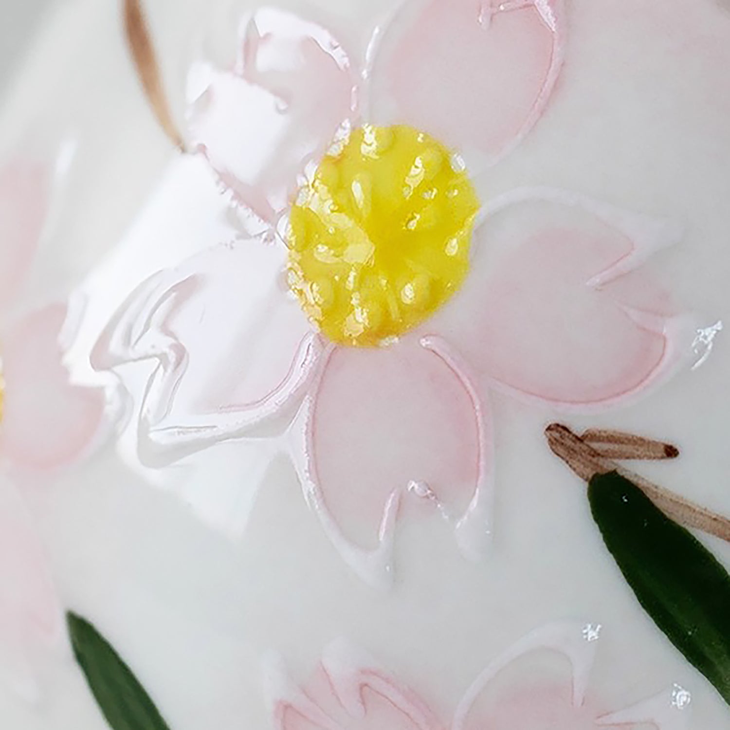 Théière en céramique Seto-yaki à motifs de fleurs de cerisier