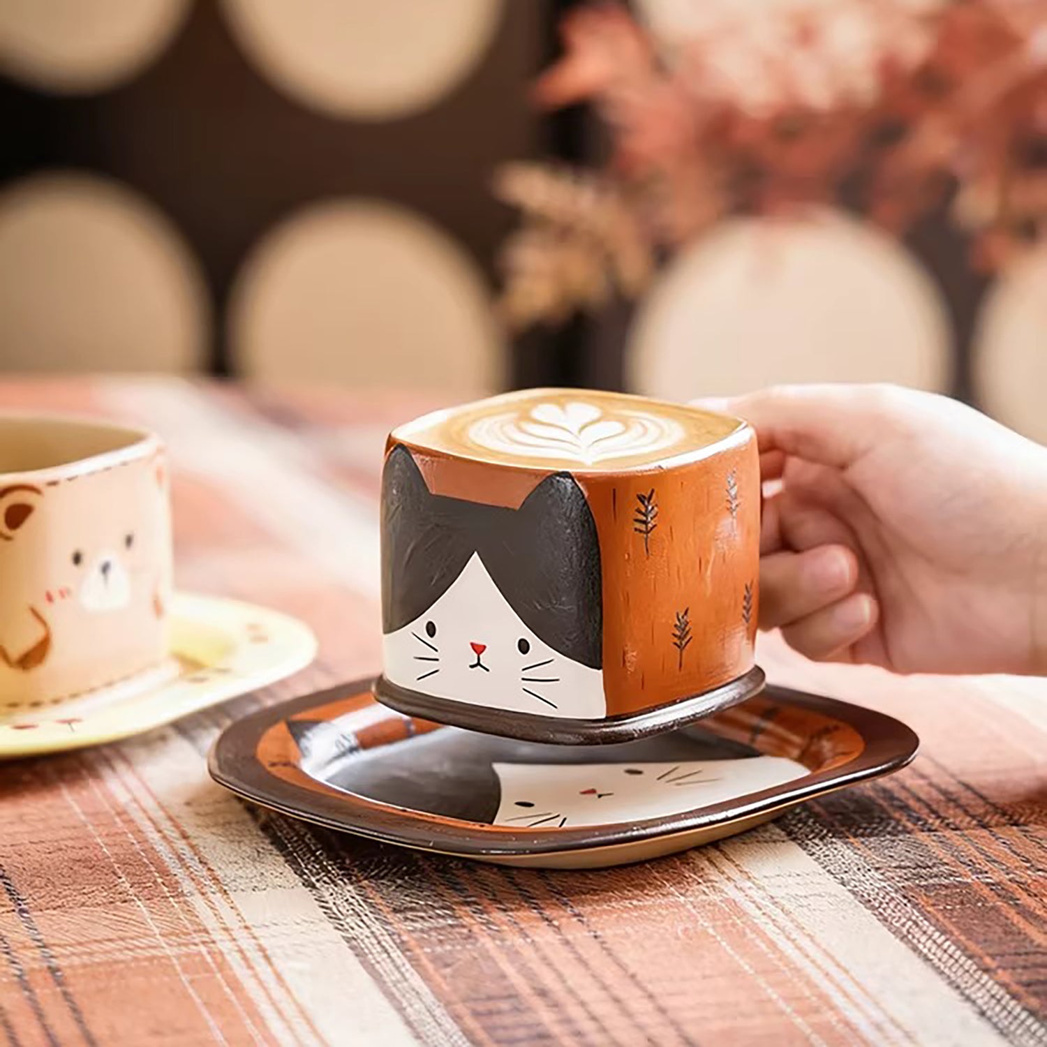Tasse à café carrée en céramique faite main 