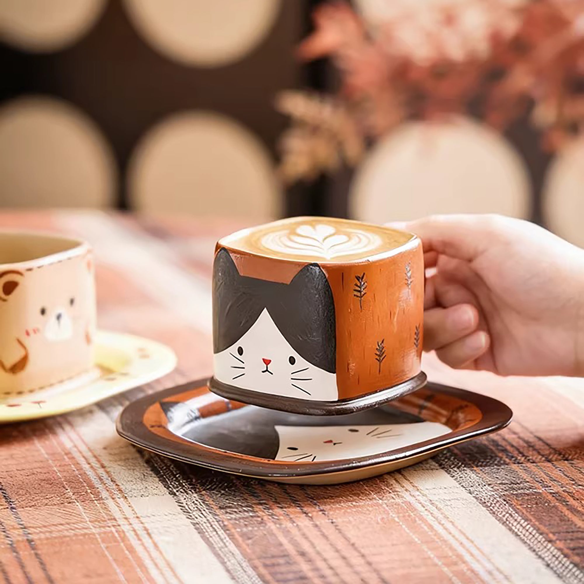 Tasse à café carrée en céramique faite main 