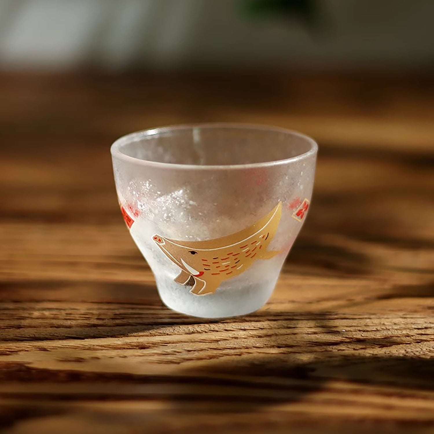 Verre à saké japonais en verre givré Aderia