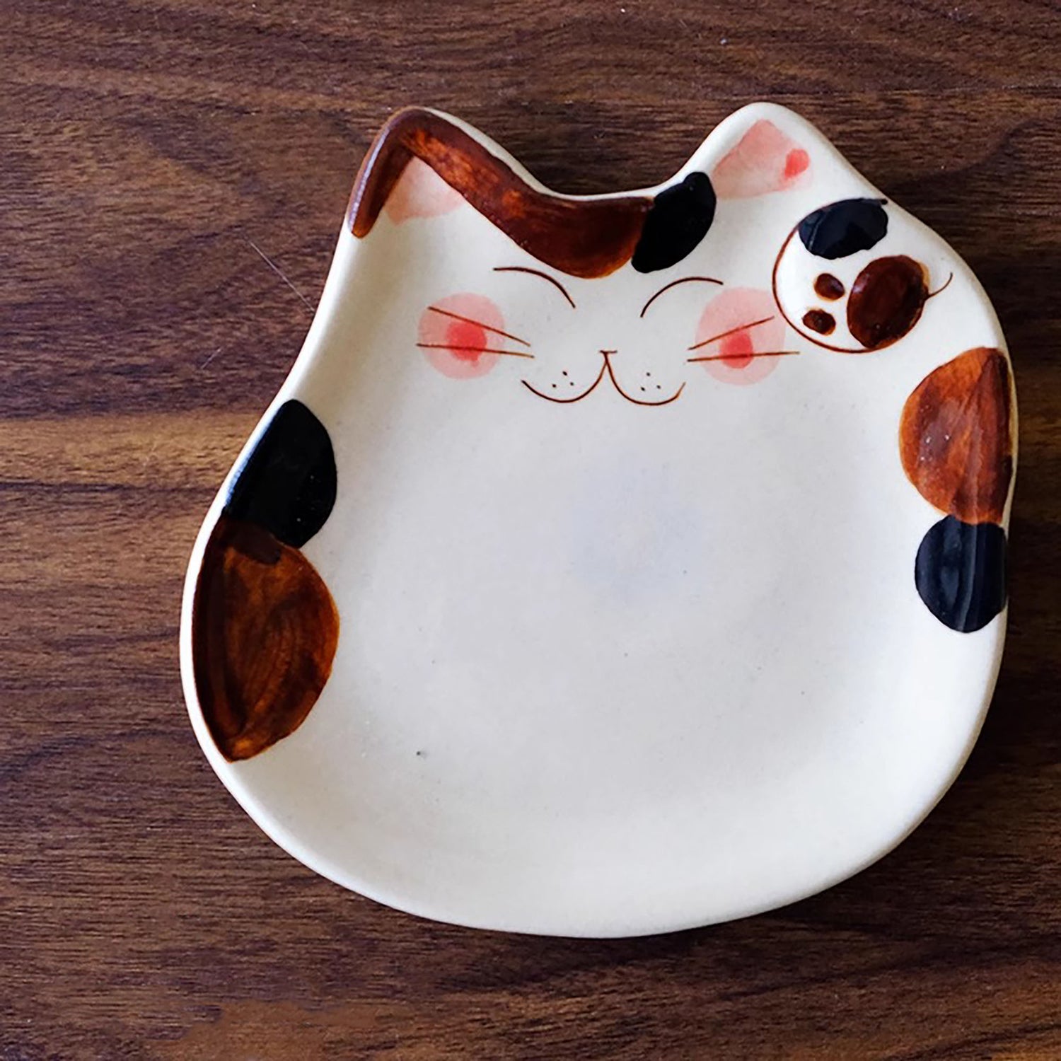 Assiette en forme de chat porte-bonheur Hasami-Yaki