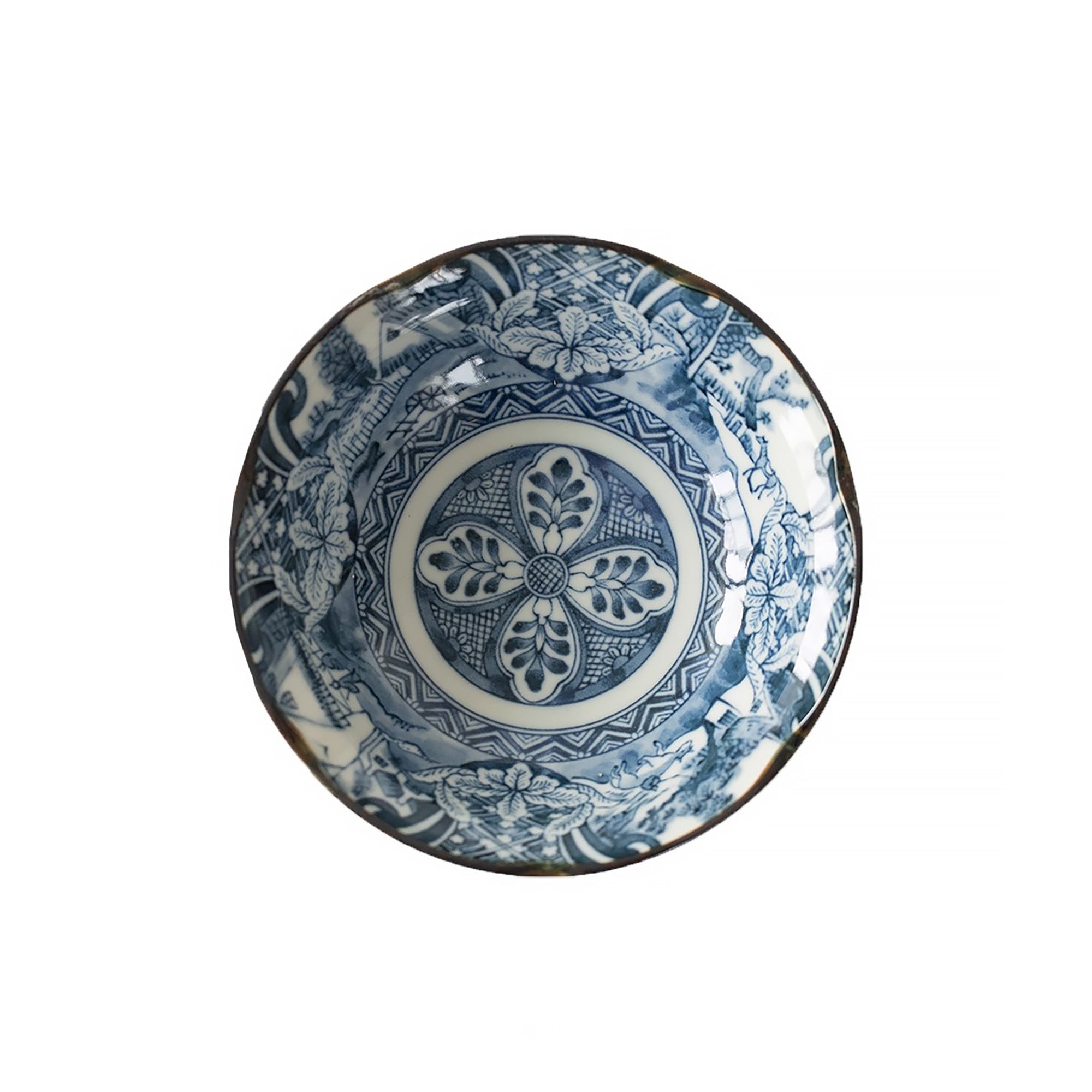 Assiette creuse Minoyaki à motifs bleu et blanc