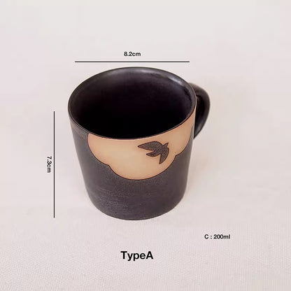 MUG NOIR avec motif oiseau vole dans la nuit