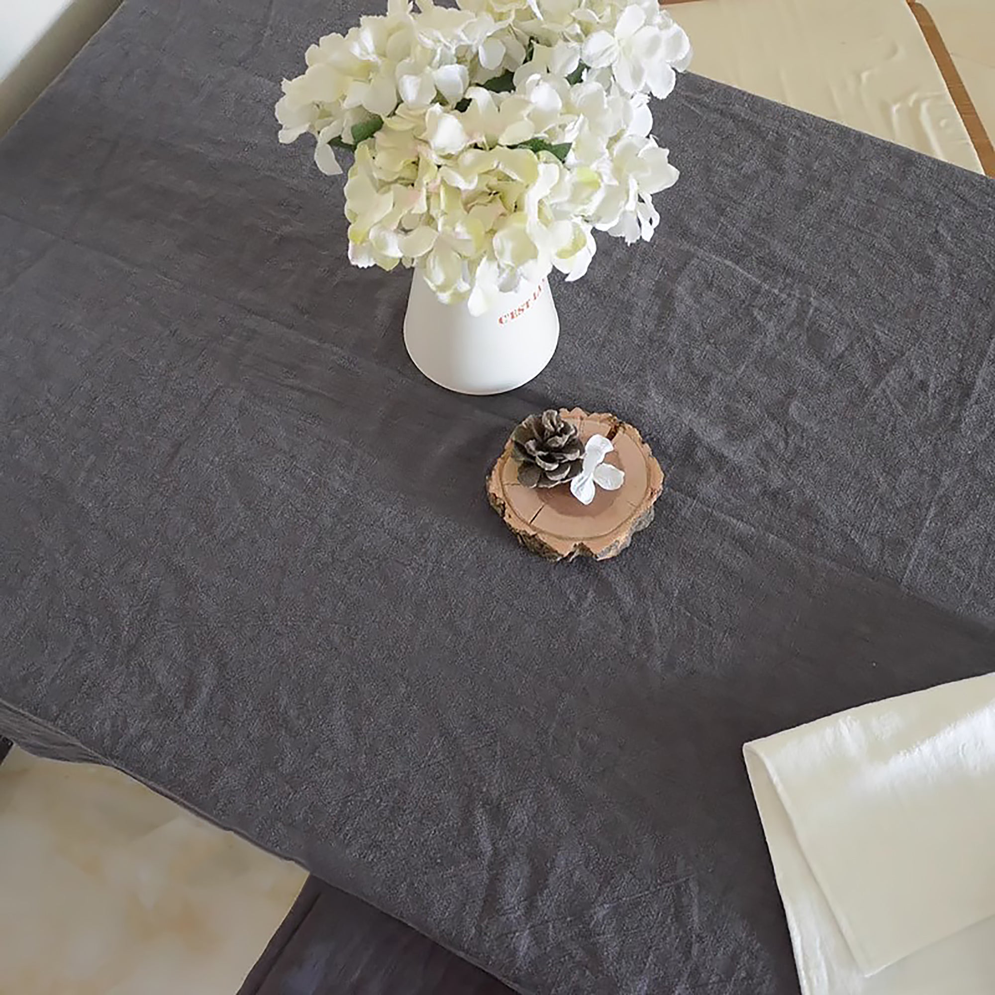 Tischdecke aus gewaschenem Leinen im japanischen Vintage-Stil