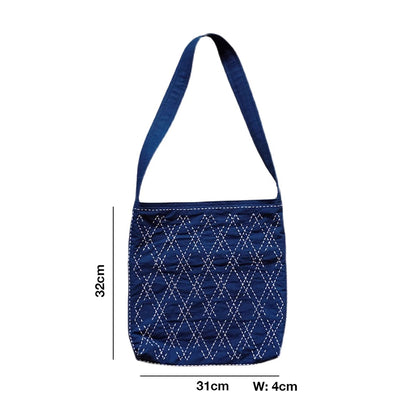 Sac épaule en coton cousu main avec broderie sashiko bleue