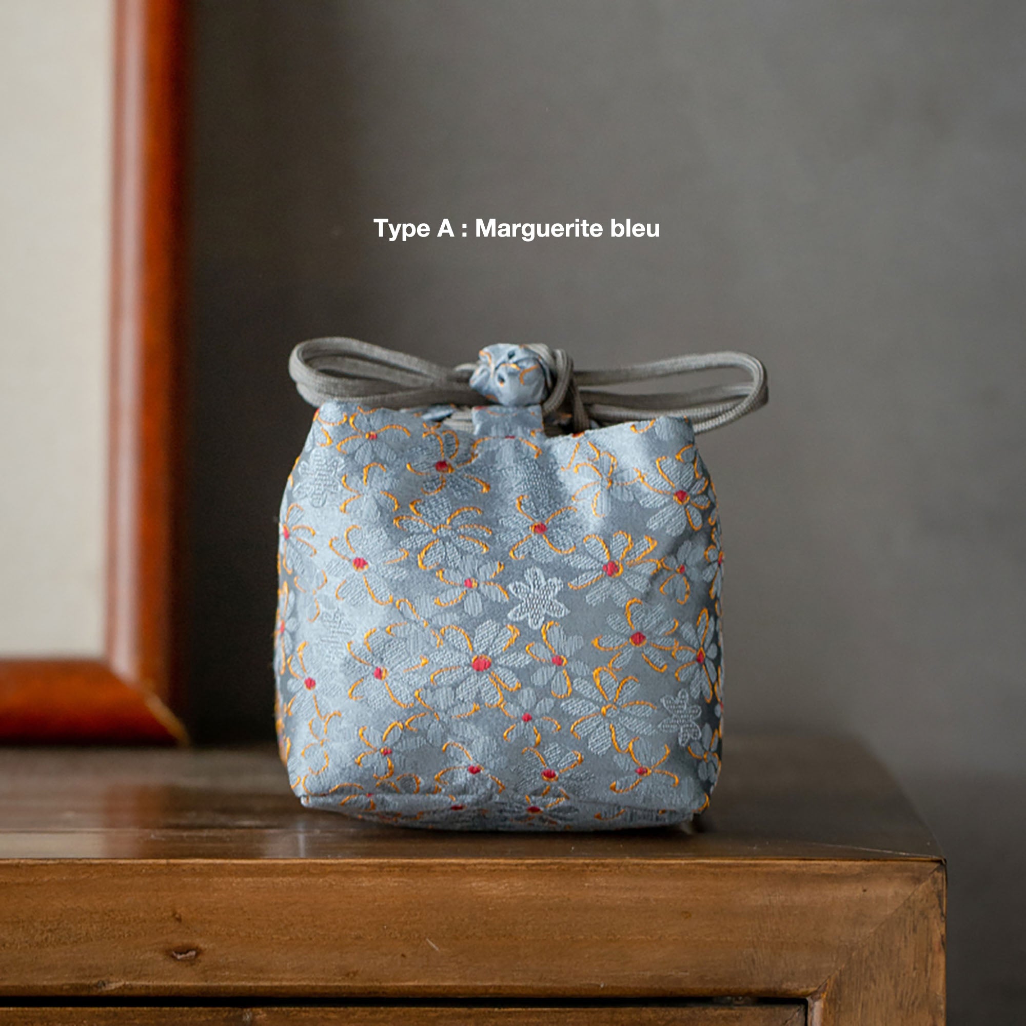 Sac de rangement pour accessoires à thé en brocart