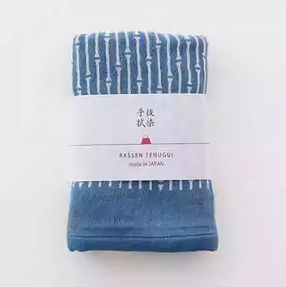 Serviette japonaise teinte à la main de Bassen Hankachi