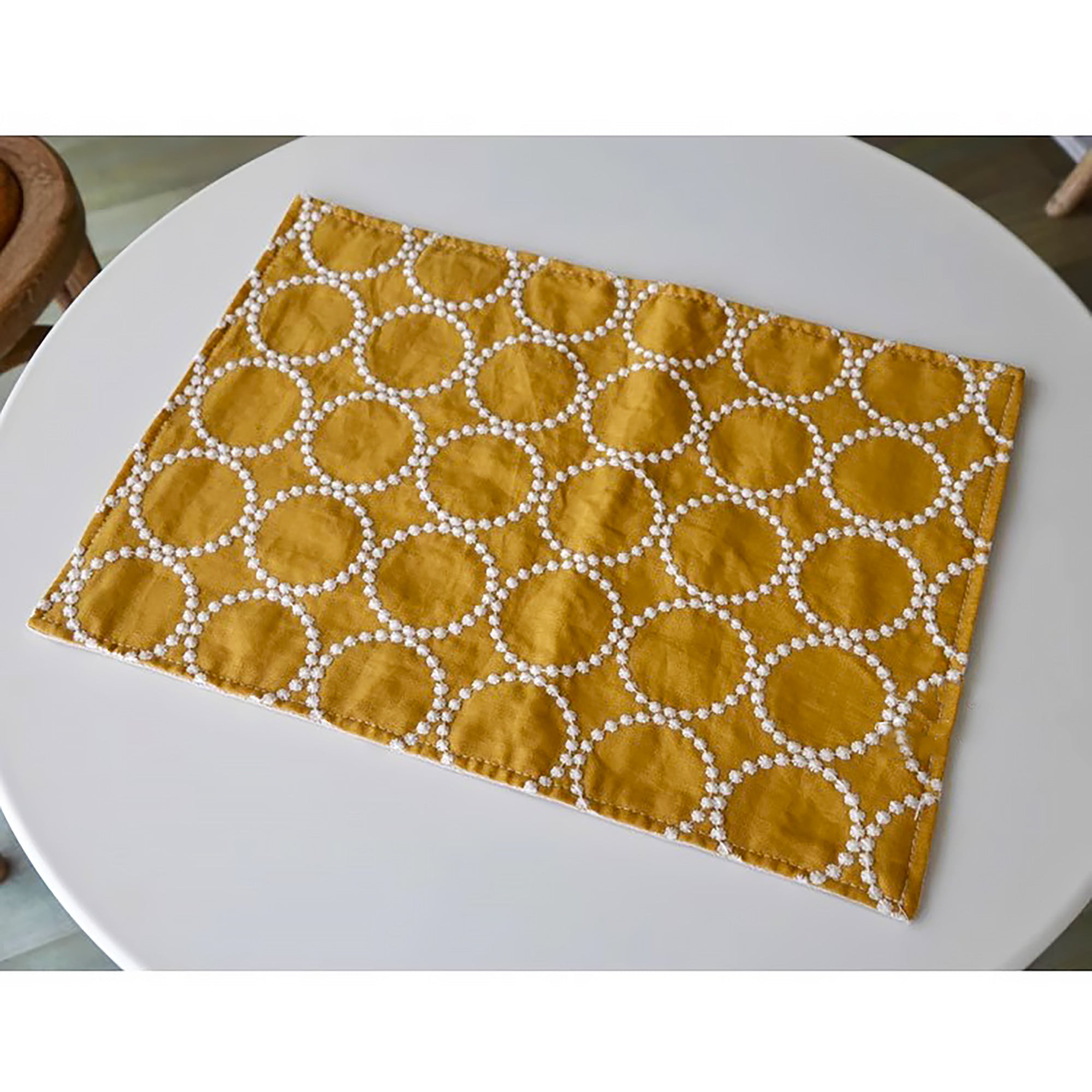 Serviette de table brodée en lin et coton lavé 