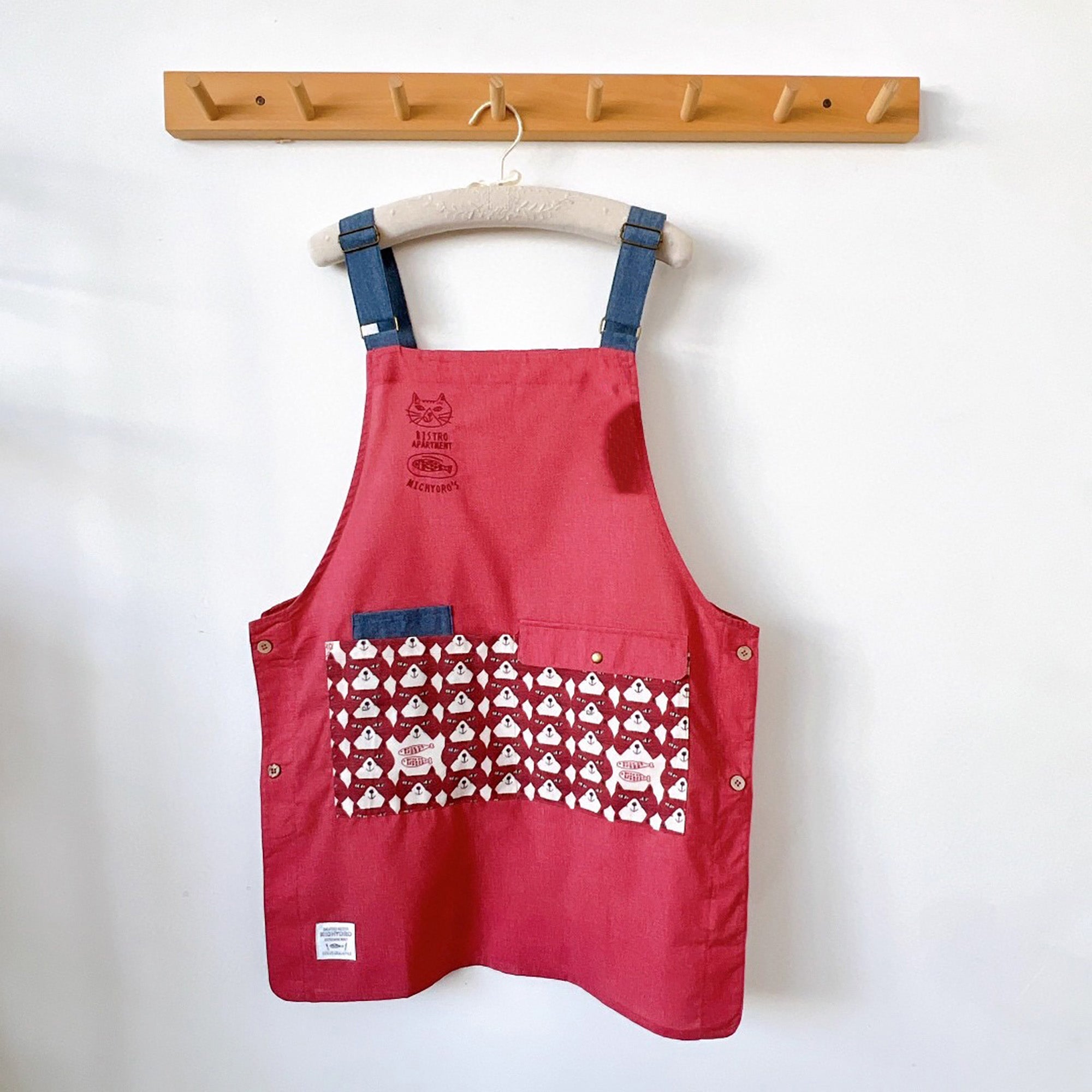 Tablier Kusuguru réversible avec motif chat