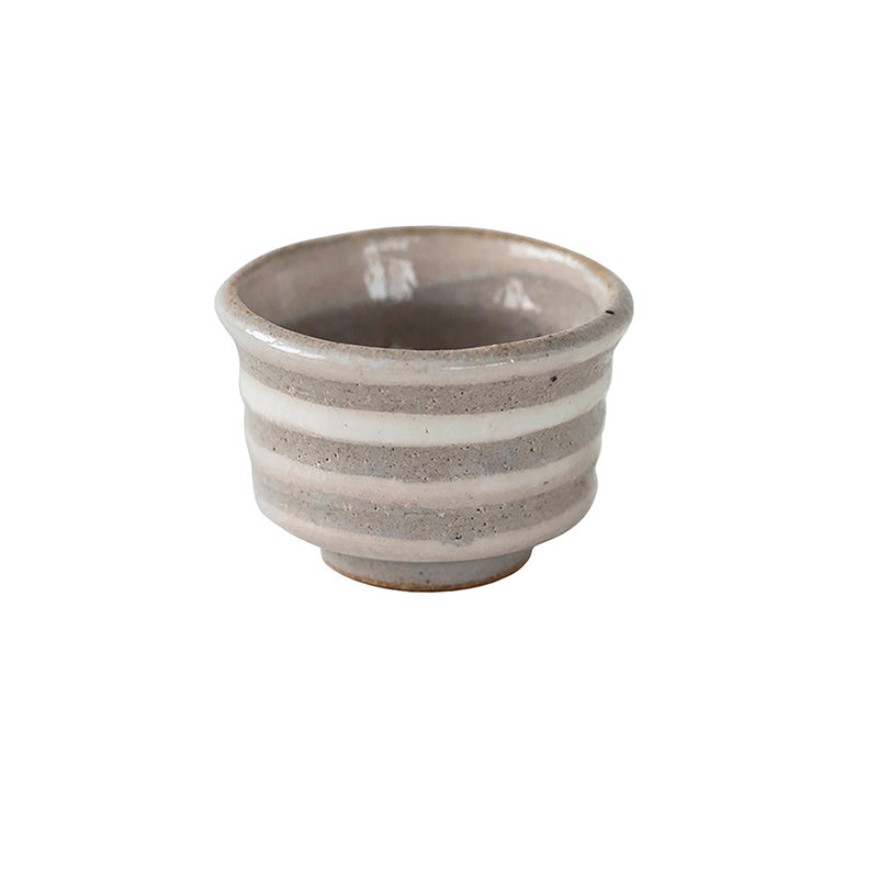 Handgemachte Teetasse aus Steinzeug