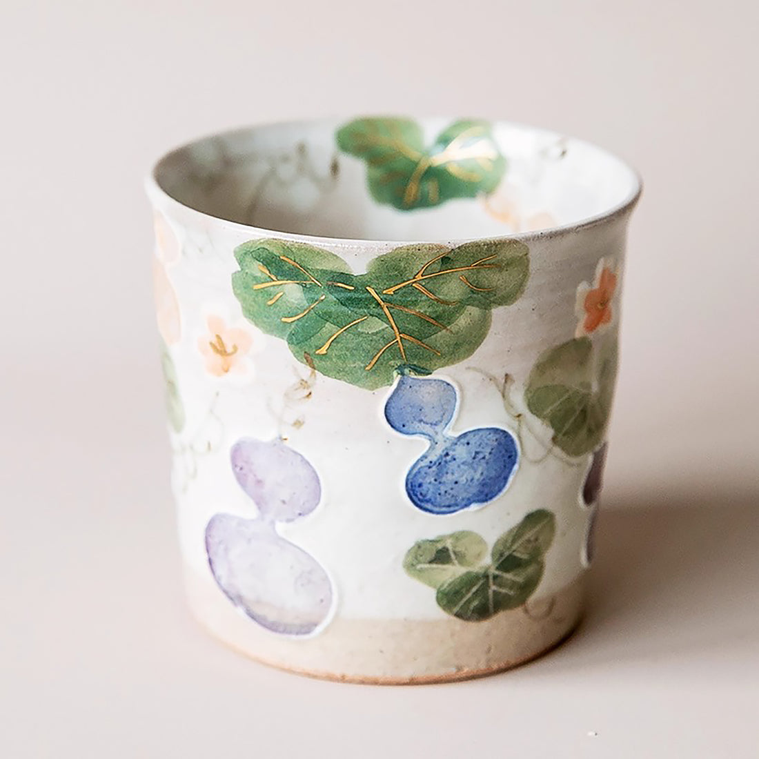 Tasse yunomi en céramique Kyōyaki de Yamamoto Hokusai,
