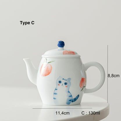 Théière en porcelaine blanche avec motif de chat mignon