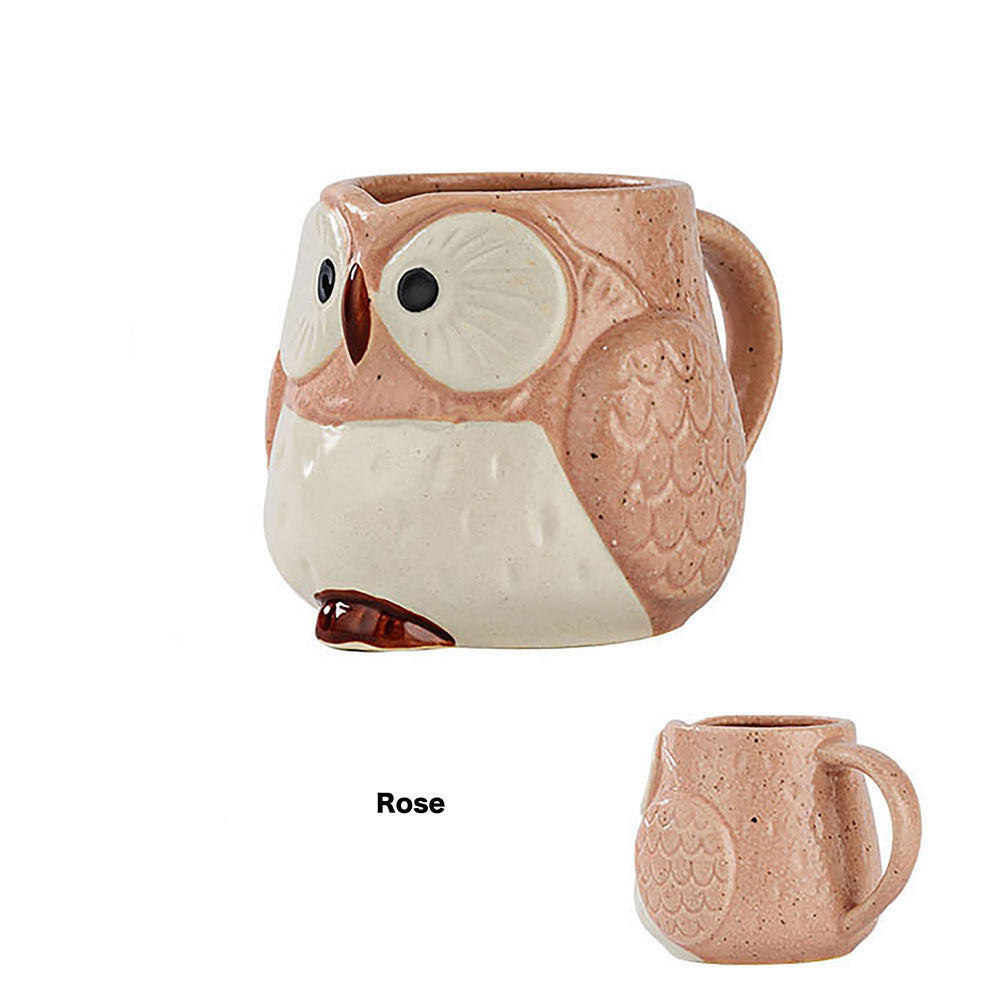 Théière et tasses avec un mignon design de hibou